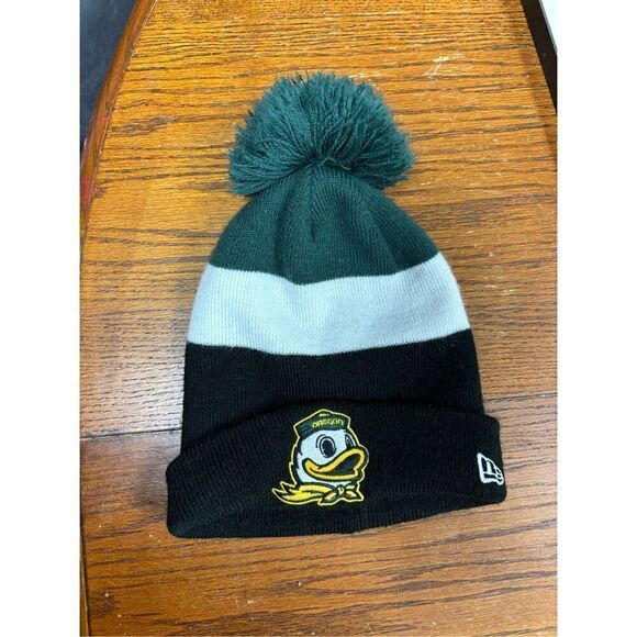 New Era Oregon Ducks toboggan - Picture 1 of 5